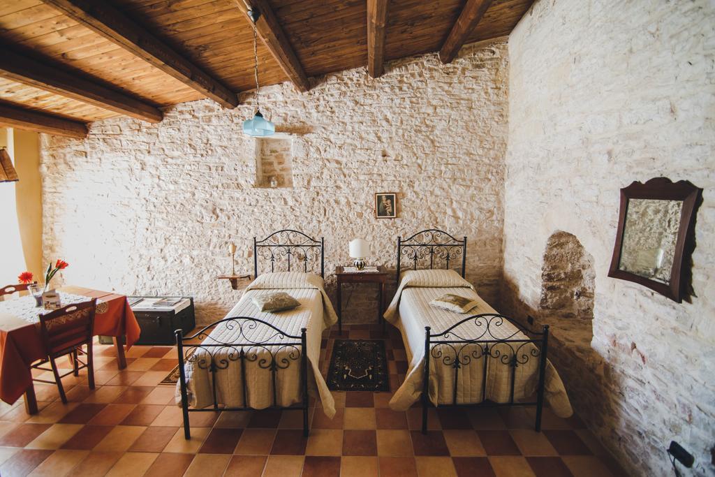 Ai Pilieri Di Bagnoli Castel Del Monte (Apulia)